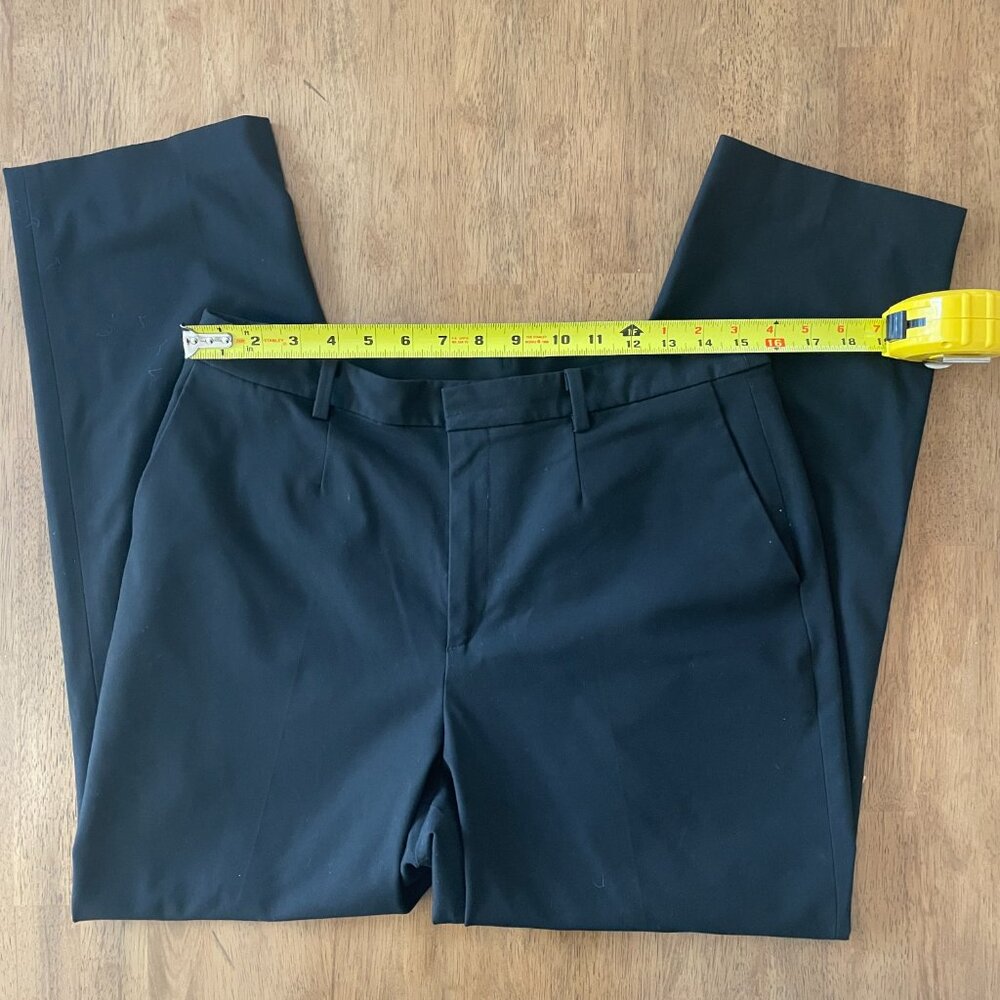 Uniqlo Smart Ankle Pants, Black, Size L (30-31 in waist)